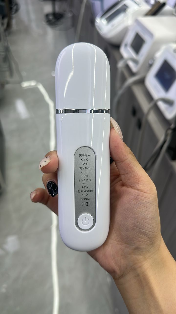 Ultrasonic Skin Scrubber – 4-in-1 Facial Cleansing & Skin Infusion Device